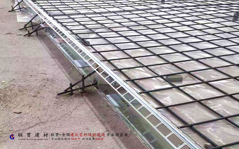 丽江市LG160-3000镀锌钢板铠装缝案例